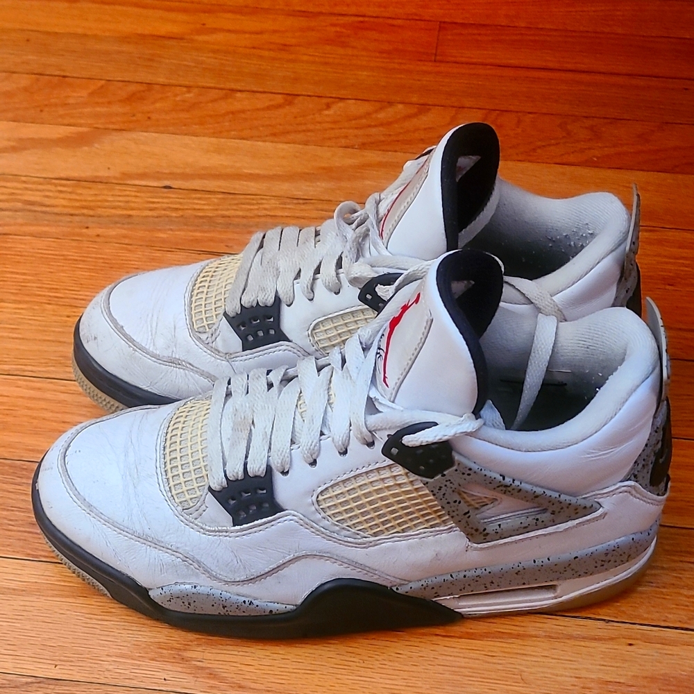 Jordan 4